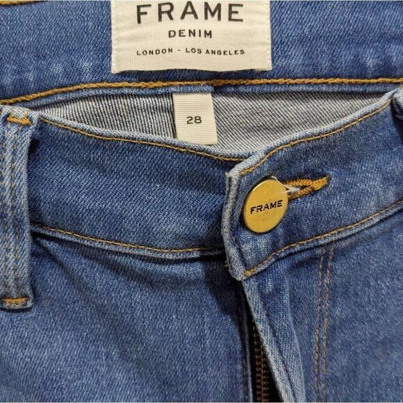 FRAME | Le Skinny De Jeanne Distressed Skinny Jeans in Stanwell - Picture 5 of 10